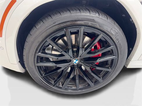Used 2021 BMW X6 M50i w/ Executive Package image 91