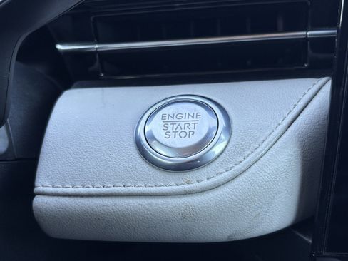 Used 2024 Lincoln Nautilus Reserve image 25