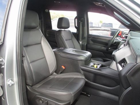 Certified 2024 Chevrolet Suburban LT image 21