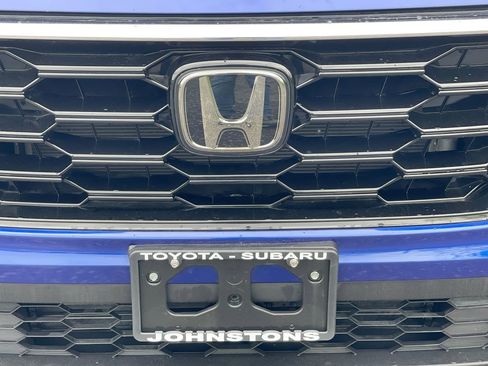Used 2025 Honda CR-V EX image 18