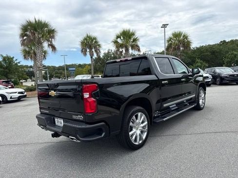 Used 2024 Chevrolet Silverado 1500 High Country w/ Technology Package AWD/4WD image 5
