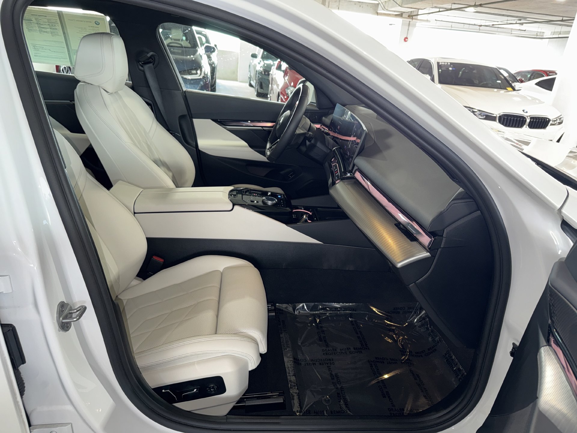 Used 2026 BMW i5 eDrive40 RWD image 9