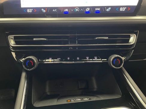 New 2026 Chevrolet Traverse LT AWD/4WD image 7