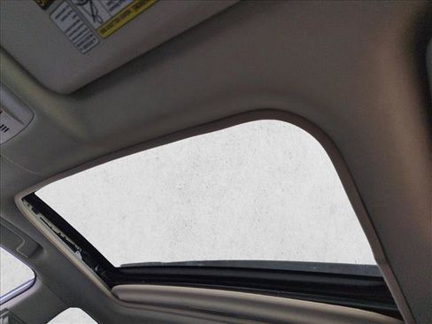 Used 2013 Toyota RAV4 XLE AWD/4WD image 16