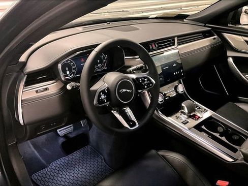 New 2024 Jaguar XF R-Dynamic SE AWD/4WD image 7
