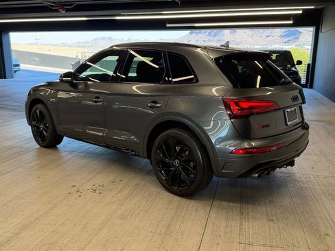 Used 2022 Audi SQ5 Premium Plus AWD/4WD image 3