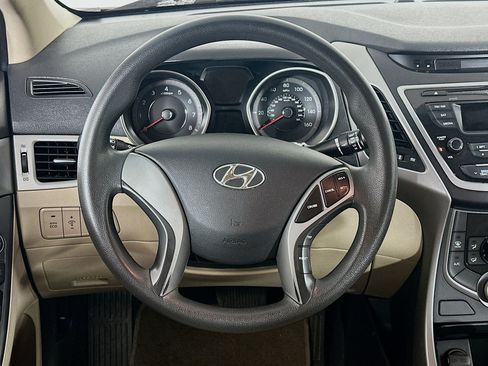 Used 2016 Hyundai Elantra SE FWD image 18
