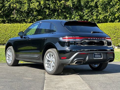 Used 2026 Porsche Macan image 3