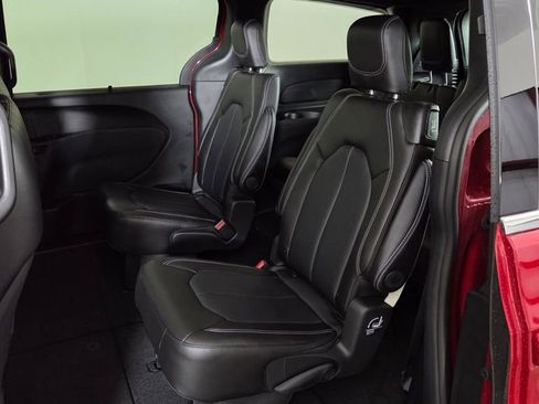 New 2026 Chrysler Pacifica Select image 29