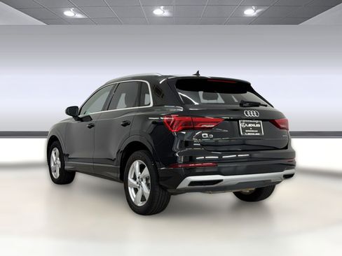 Used 2019 Audi Q3 2.0T Premium AWD/4WD image 3
