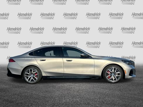 Certified 2024 BMW i5 eDrive40i w/ M Sport Package image 3