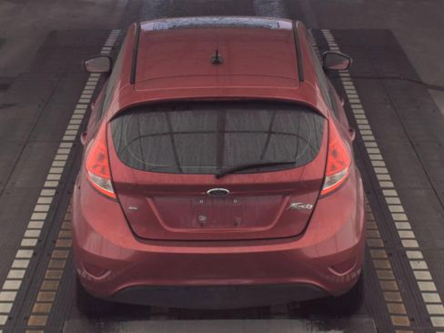 Used 2011 Ford Fiesta SE w/ 203A Rapid Spec Order Code image 3