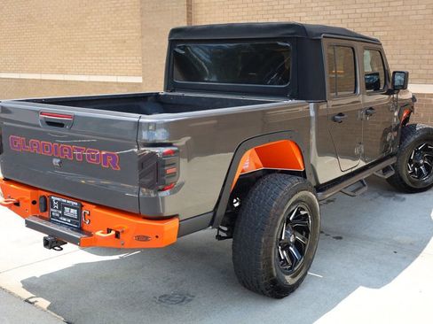 Used 2021 Jeep Gladiator Mojave w/ Auxiliary Switch Group image 18