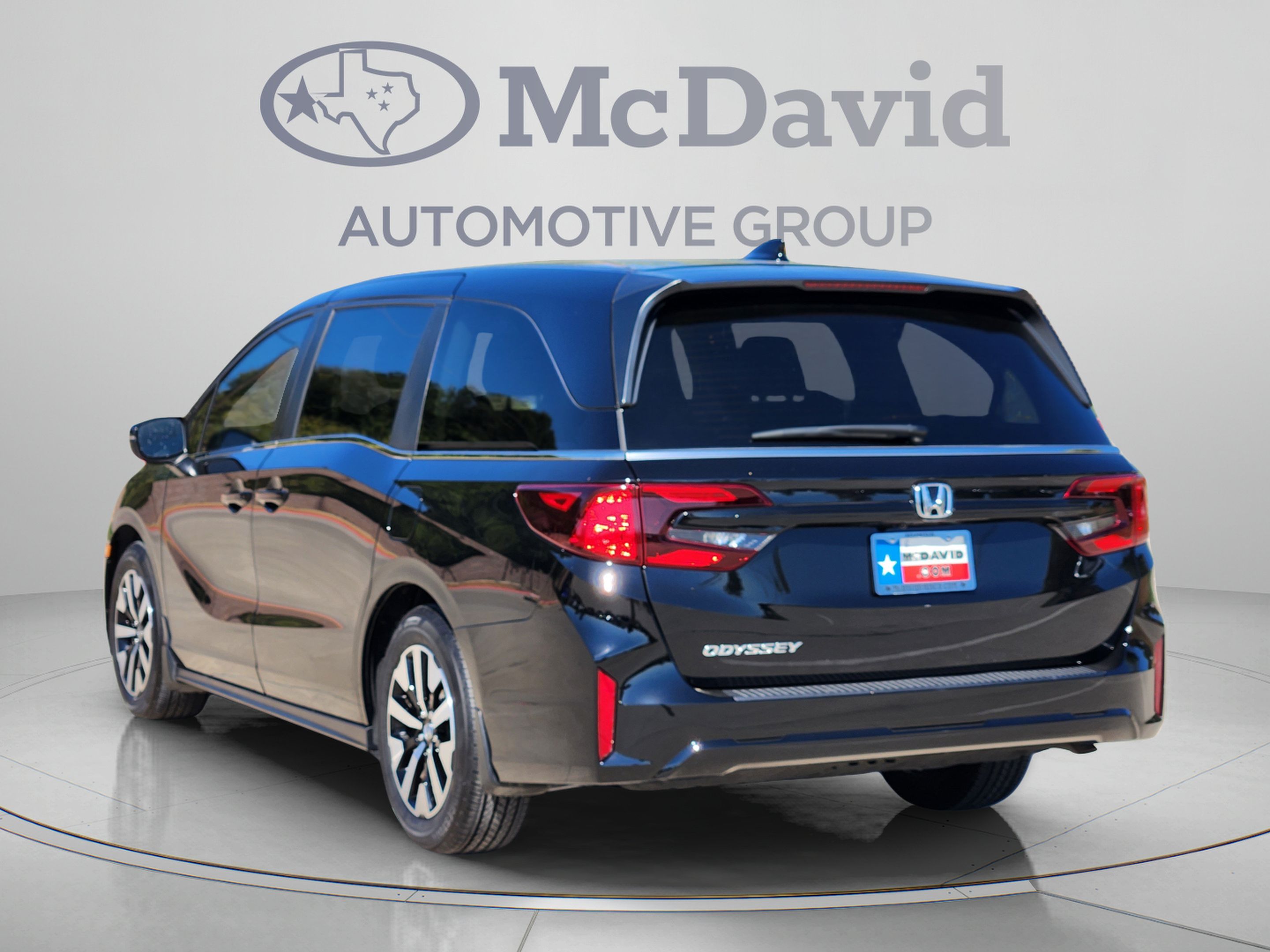 Certified 2026 Honda Odyssey EX-L image 4
