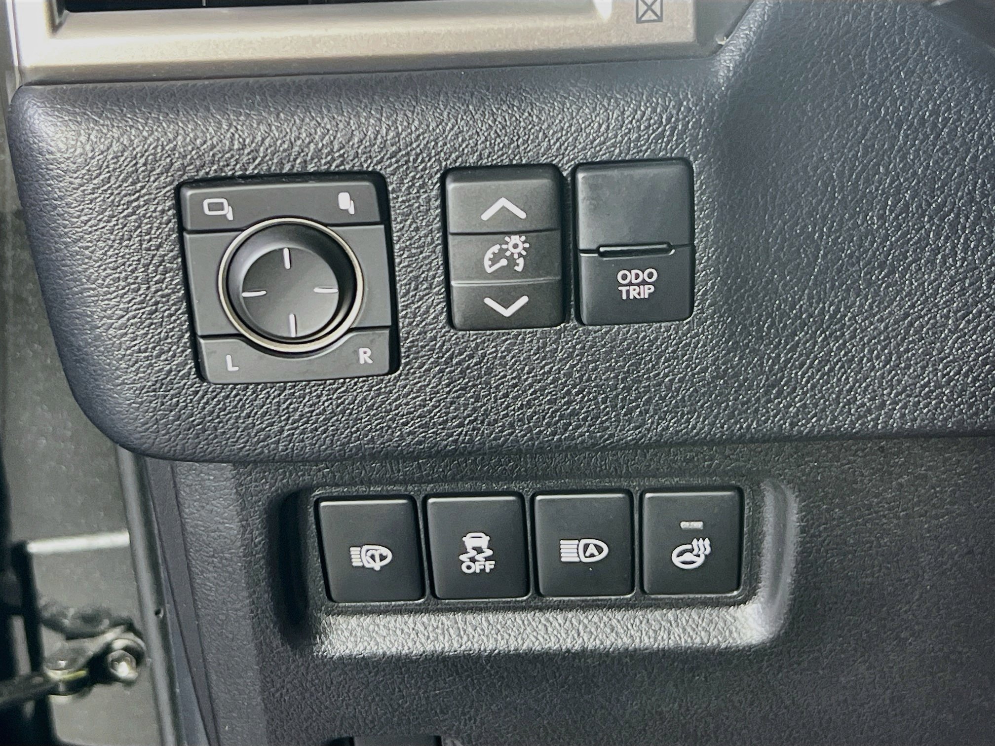 Used 2023 Lexus GX 460 Premium w/ Premium Package AWD/4WD image 10