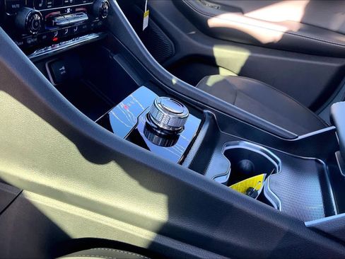 New 2025 Jeep Grand Cherokee L Altitude RWD image 7