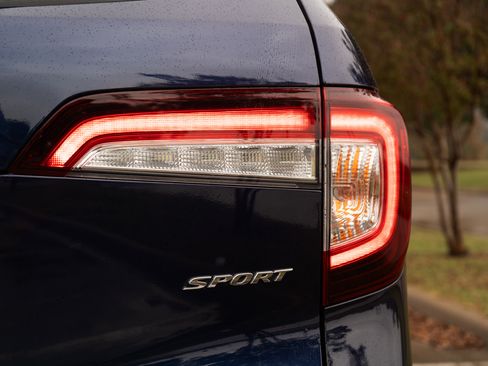 Certified 2022 Honda Pilot Sport image 13