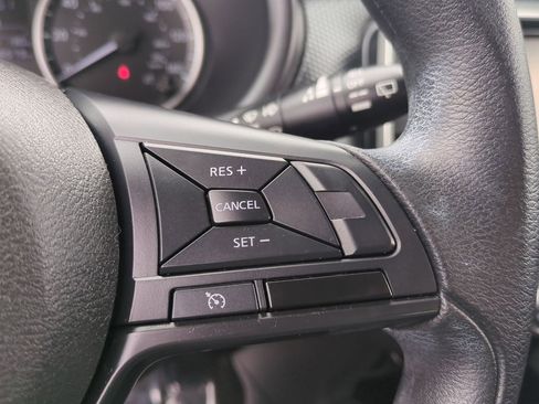 Used 2023 Nissan Kicks S image 13