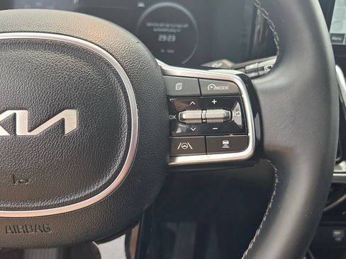 Used 2023 Kia Sorento SX AWD/4WD image 22