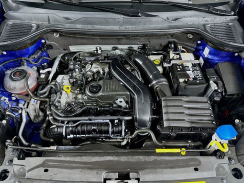 Certified 2024 Volkswagen Taos S AWD/4WD image 27
