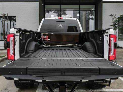 Used 2024 Ford F350 Platinum image 58