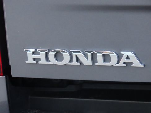 Used 2025 Honda Ridgeline TrailSport image 17