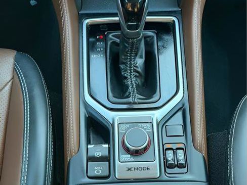 Used 2023 Subaru Forester Touring w/ Popular Package #2 image 12