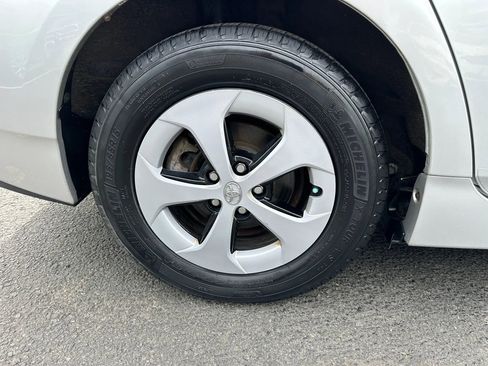 Used 2012 Toyota Prius Two image 13