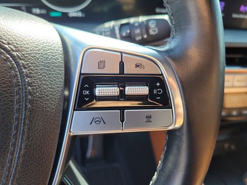 Used 2023 Kia Telluride SX X-Line AWD/4WD image 6