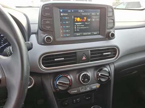 Used 2020 Hyundai Kona SEL image 23