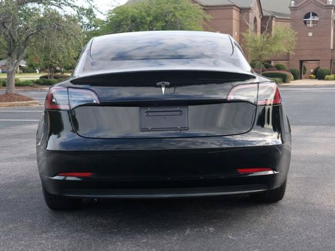 Used 2023 Tesla Model 3 Standard Range RWD image 4