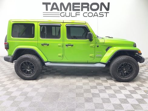 Used 2018 Jeep Wrangler Unlimited Sahara image 15