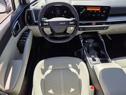 New 2026 Kia Sorento S FWD image 9