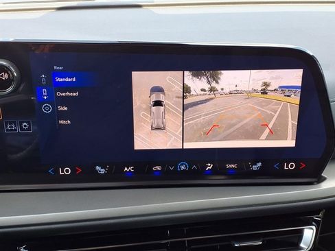 New 2026 Chevrolet Traverse LT w/ Driver Confidence Package image 12