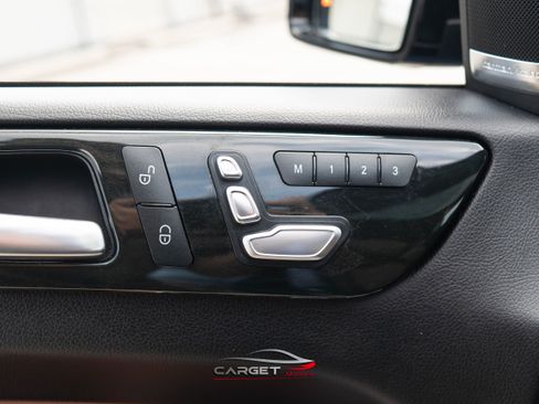 Used 2019 Mercedes-Benz GLE 43 AMG 4MATIC w/ Premium 3 Package image 42