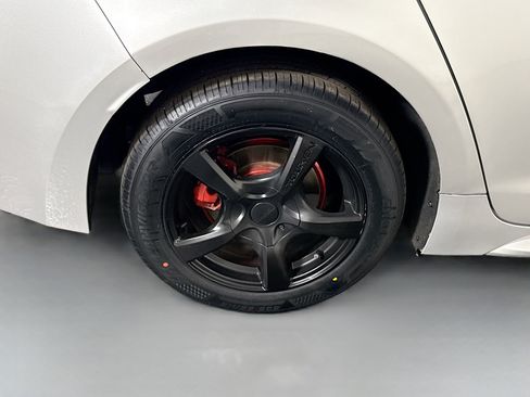 Used 2024 Toyota Corolla LE FWD image 32
