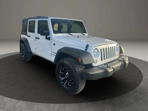 Used 2018 Jeep Wrangler Unlimited Sport S AWD/4WD image 10