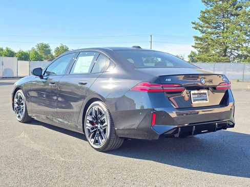 New 2026 BMW i5 M60 w/ Executive Package AWD/4WD image 4