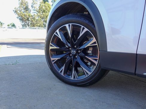 Used 2024 MAZDA CX-90 Plug-In Hybrid w/ Premium Plus image 8