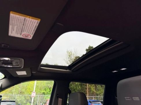 Used 2022 GMC Sierra 2500 Denali AWD/4WD image 19