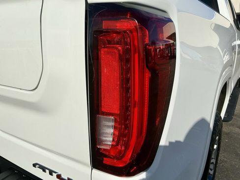 Used 2020 GMC Sierra 1500 AT4 w/ AT4 Premium Package image 16
