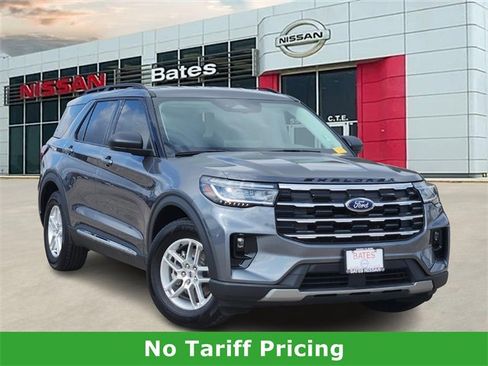 Used 2025 Ford Explorer Active w/ Active Comfort Package image 1