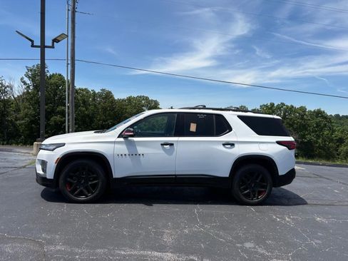 Used 2023 Chevrolet Traverse Premier w/ Redline Edition FWD image 2