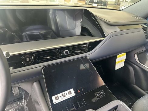 New 2026 INFINITI QX80 4WD w/ Sport Exterior Package image 3