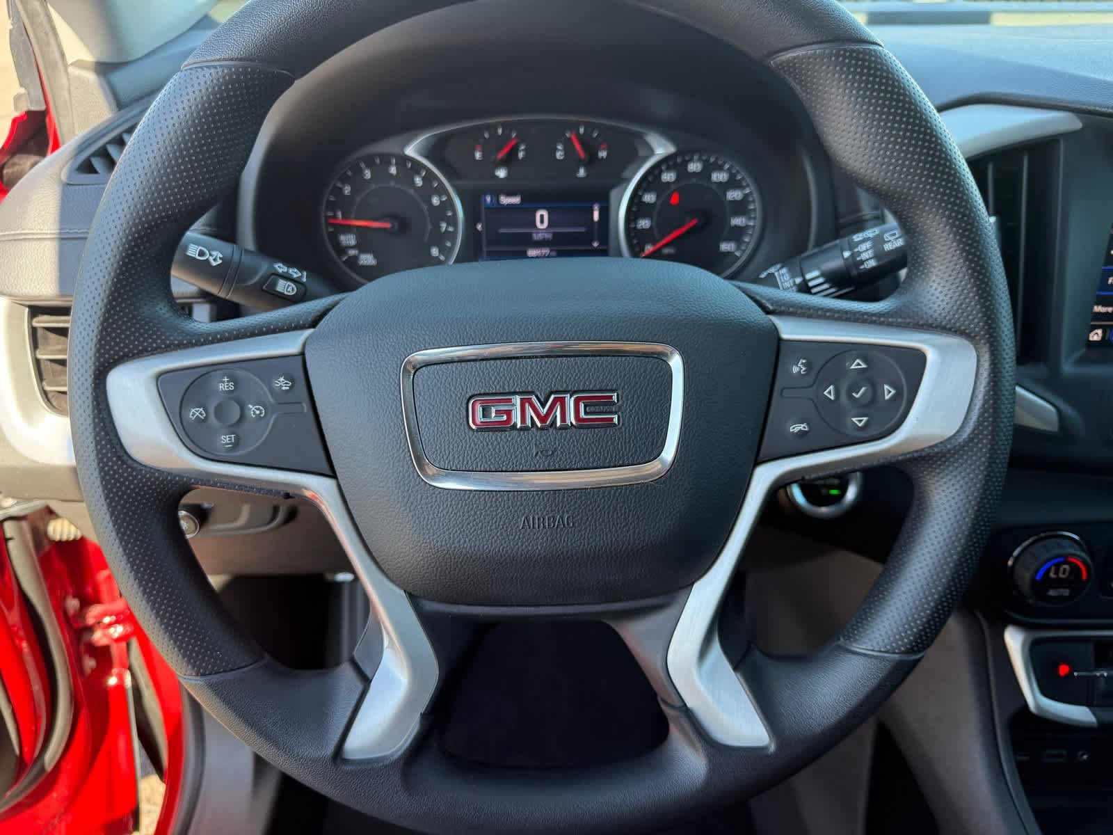 Used 2022 GMC Terrain SLE w/ Driver Convenience Package AWD/4WD image 16