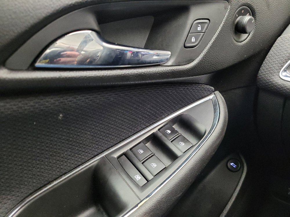 Used 2018 Chevrolet Cruze LT FWD image 27