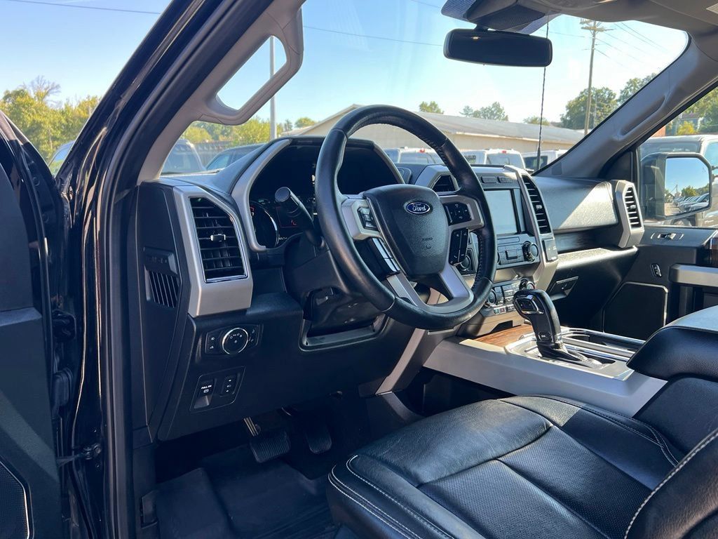 Used 2020 Ford F150 Lariat AWD/4WD image 12