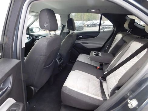 Used 2018 Chevrolet Equinox LT AWD/4WD image 11