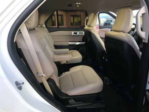 Used 2020 Ford Explorer Limited w/ Class III Trailer Tow Package image 37