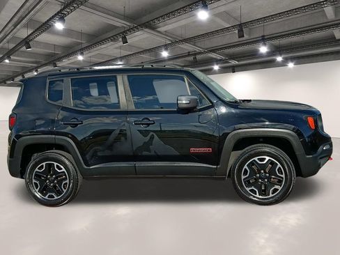 Used 2016 Jeep Renegade Trailhawk AWD/4WD image 17